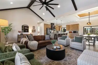 Image de Barrel & Brook Estate