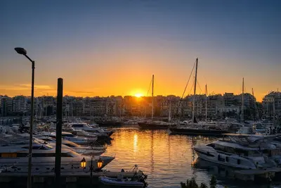 Image de Your Stunning 2br, 2ba with Sea Views In Piraeus