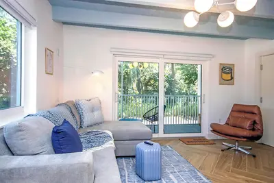 Image de Charming Sanibel condo - Easy walk to the beach - Pool - Colony Inn 02