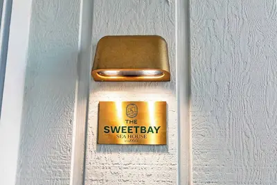 Image de Sea House Villas | The Sweetbay Coastal Charm