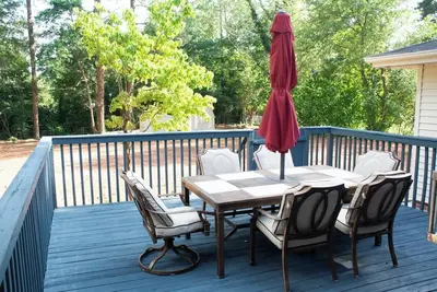 Image de Family Escape • Deck Seating + Comfy Lounge