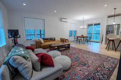 Image de Stratton; 4 min. Luxury, Hot Tub, Shuttle, King Beds, Ev Charger, Dog friendly!