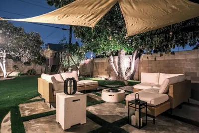 Image de Disneyland Entertainment House