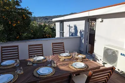 Image de Cantinho dos Avós – Maison de campagne avec vue montagne, Wi-Fi et climatisation