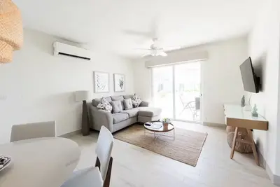 Oceanfront Villa -C12-Pbb- 2 bed, 2 bath