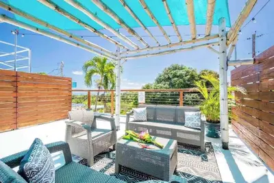 Rooftop Pergola, Outdoor Dining & Ocean Views