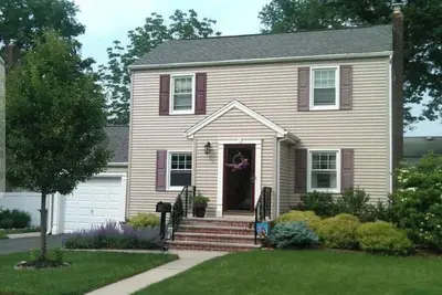 Image de 2026 World Cup New York City\nSpacious 4 Br House\n9 Miles from Met Life Stadium