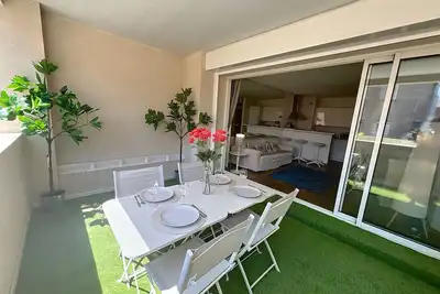 Image de Cannes Rue d'Antibes vaste 2 pièces avec terrasse - calme absolu