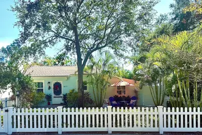 Image de Pickets Cottage, Downtown Dunedin Fl