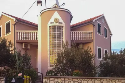 Image de Superbe appartement à Jezera avec vue sur la mer.