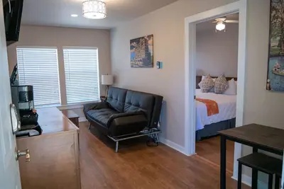 Image de River View Deluxe King Suite #7