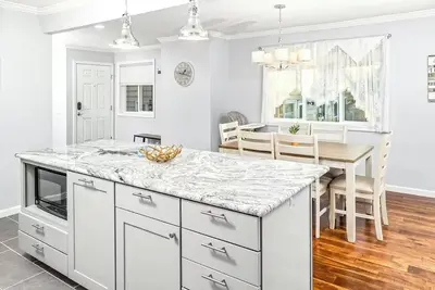 Image de Polaris Suite at North Star Lodge • Hot Tub • View