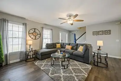 Image de Embrace The Outdoors In This Modern Rydal Setting