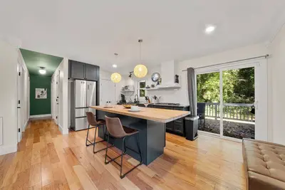 Rustic Elegance Surrounded by Nature