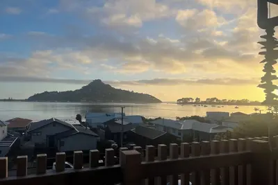 Image de High Tides - relax with a view!