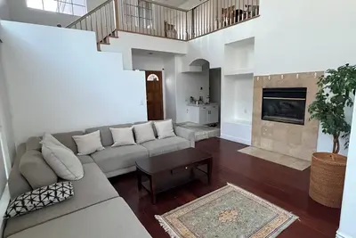 Image de Fabulous 6-bedroom house in Fontana