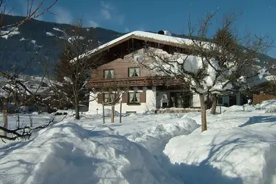 Image de Vacation apartment Mandl near Zell am See Swimming pond Garden Sauna Dogs allowed