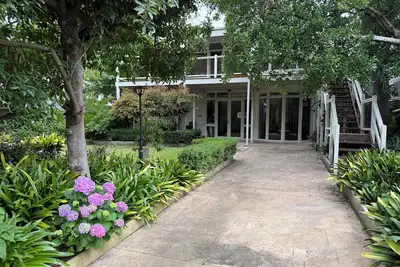 Image de Spacious McCrae Beach House – Family-Friendly, Steps from the Beach!