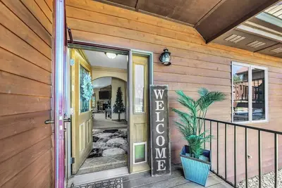 Cozy Corner, Cuddle into the Black Hills