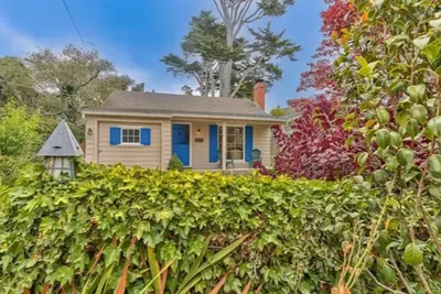 4020 Moore Fun - Warm Carmel Home