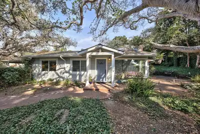 Image de 4038 Whit's End ~ Dog Friendly, Private Fenced Yard