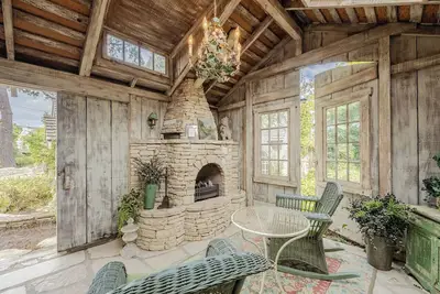 Image de 4040 Casanova by the C - French Flair in Carmel