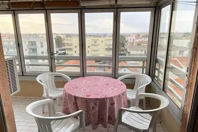 Image de Trois pièces avec parking Hacienda plein centre