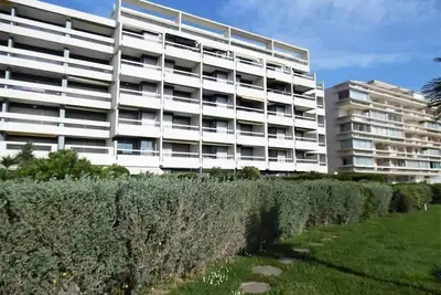 Image de Studio 4 personnes rénové face mer Terrasses du Levant 4tlev111