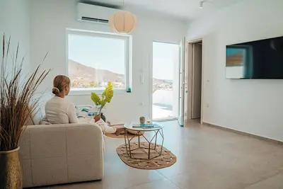 Private Villa with Mini Pool, Garden & Parking