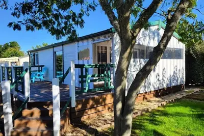 Image de Chalet Grand Confort 2 Ch 40m2 avec terrasse couverte et fermée 4 personnes