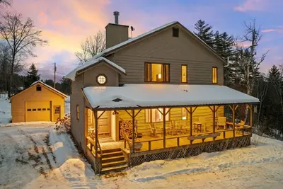 Image de Jamaica Chalet: 3 Kings + Arcade | Starlink