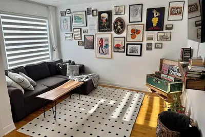 Image de Stylish 2br • Free Parking • 15 min to Mtl