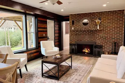 Peaceful Unit with Scenic Views