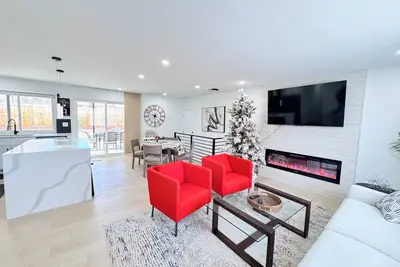 Image de Refined escape! Stylish, Fully Renovated Home.