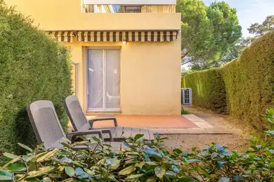 Image de Appartement 'Estivales 2' avec terrasse privée et jardin privatif