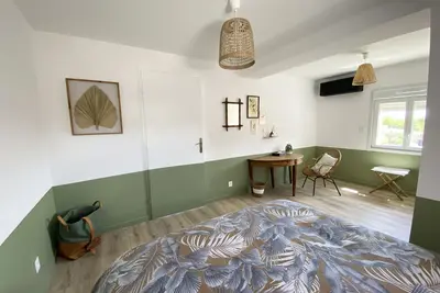 Image de Ancienne mairie du village de 100m2 avec jardin. Au milieu des monts de flandre.