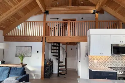 Image de New in '26 The Carriage House at Boulder Mountain View in White Mountains Nh