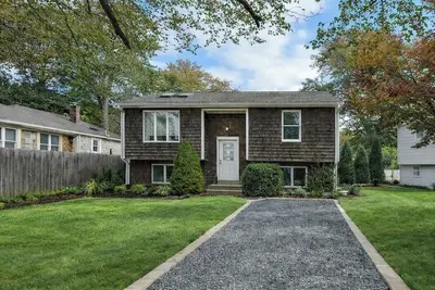 Image de The Anchorage-Coastal Getaway w/ Private Beach in Narragansett