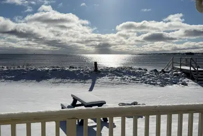 Oceanfront Cottage · 2 Bedrooms · King Bed · Pet Friendly