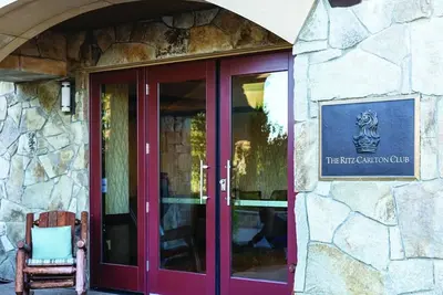 Image de The Ritz-Carlton Club, Lake Tahoe, 3 Bedroom 3. 5 Bath