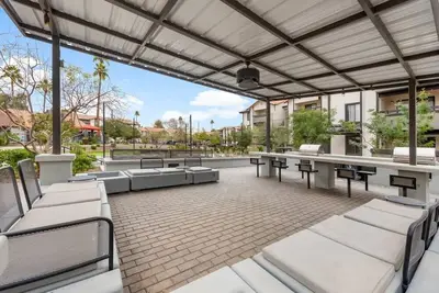 Image de Tempe 2br for 7 near Asu with Pools, Gym, Fire Pit, Parking and Pet-Friendly Comfort
