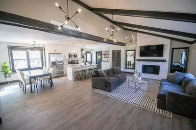 Image de Charming 3 Bedroom Ranch in Keystone at the Crossing