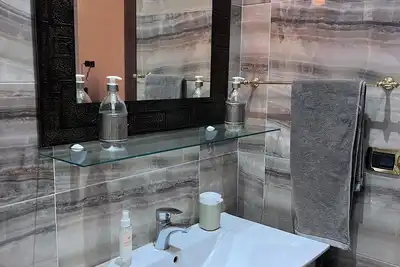 Image de Luxury apartment just 5 minutes from the city center,