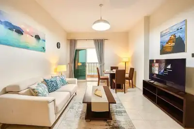 Image de Spacious 1br Apartment Community View