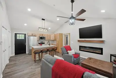 Image de Majestic Cabin 2-bedroom cabin in lovely Logan with cool vibes