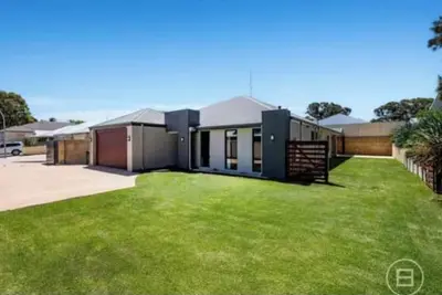 Image de Luxury Falcon retreat