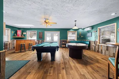 Image de The Lost Lobster: Lakefront home on Waneta Lake, sleeps 10