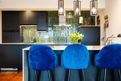 Image de Stunning High Street Loft in Cheltenham