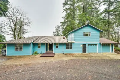 Image de Private Beach, Stunning Views! Home on Oyster Bay!