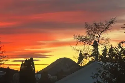 Image de Relaxing waterfront experience away from home. Amazing sunsets! Tranquility plus